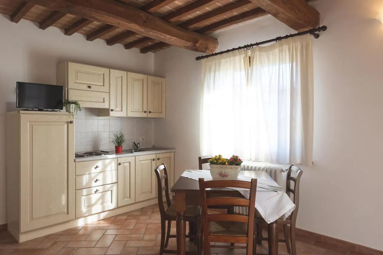 Resort Le Tegole Riparbella Hotel apartamentowy