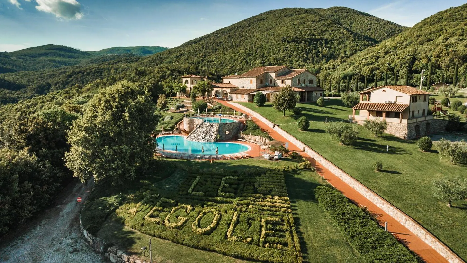 Resort Le Tegole Riparbella Hotel apartamentowy